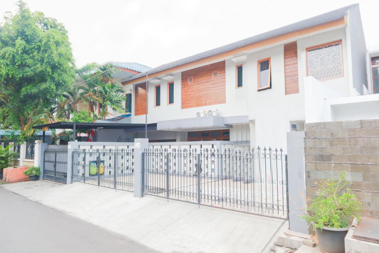 Oyo 2196 Ss Homes Jakarta Luaran gambar