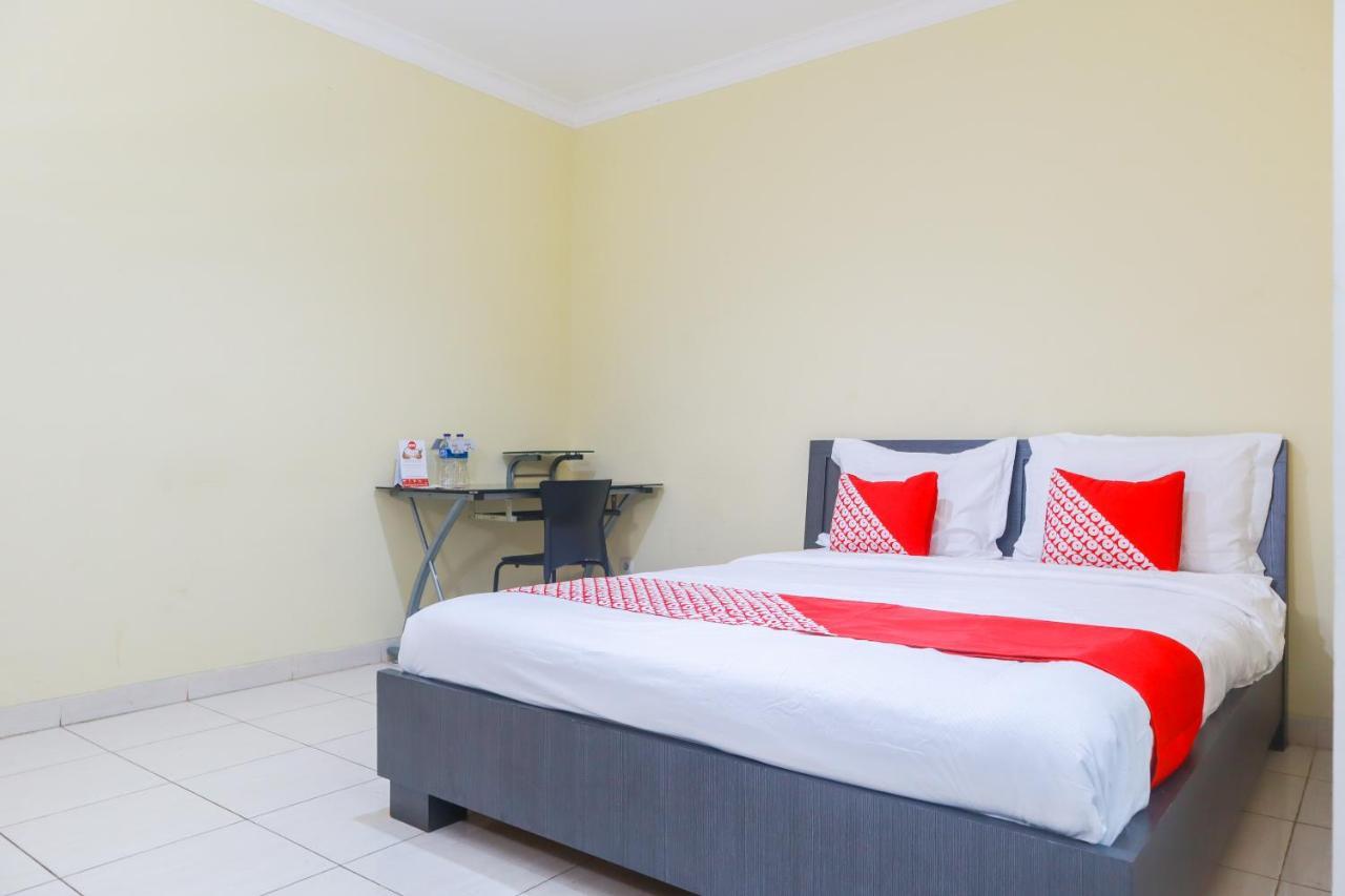 Oyo 2196 Ss Homes Jakarta Luaran gambar