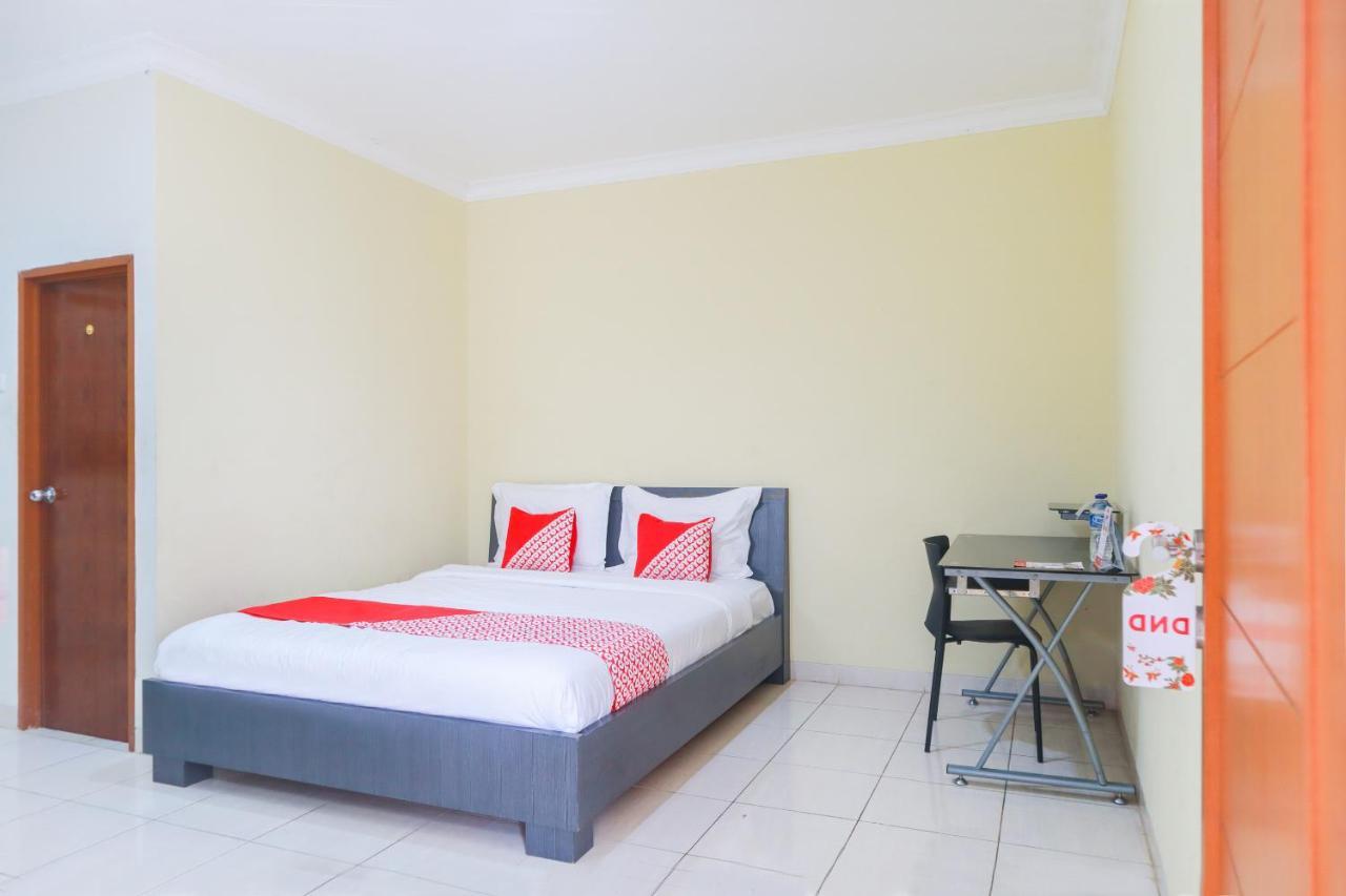 Oyo 2196 Ss Homes Jakarta Luaran gambar