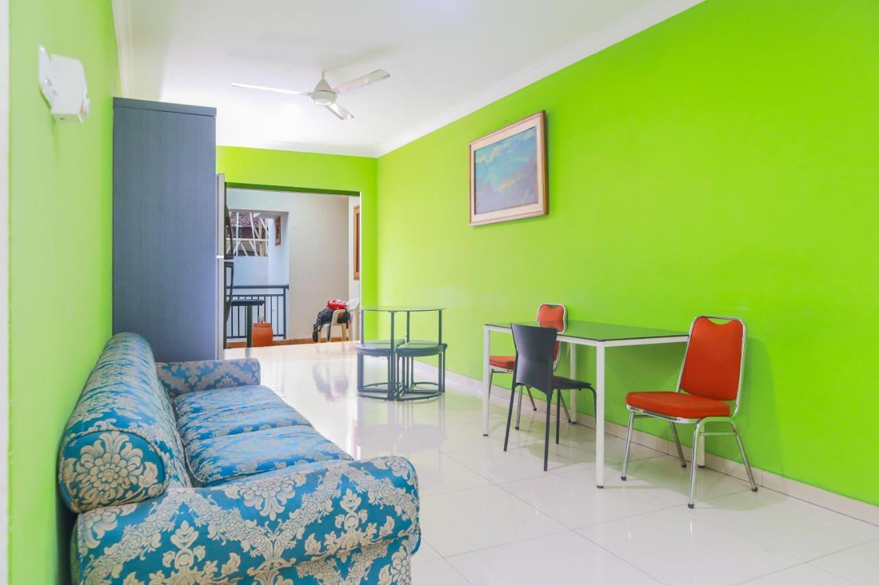 Oyo 2196 Ss Homes Jakarta Luaran gambar